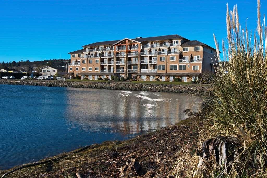 Oxford Suites Silverdale Exterior foto